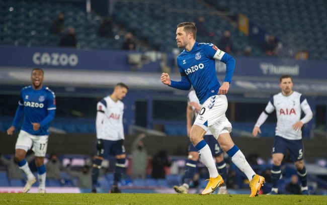 德里在比赛 德里在比赛